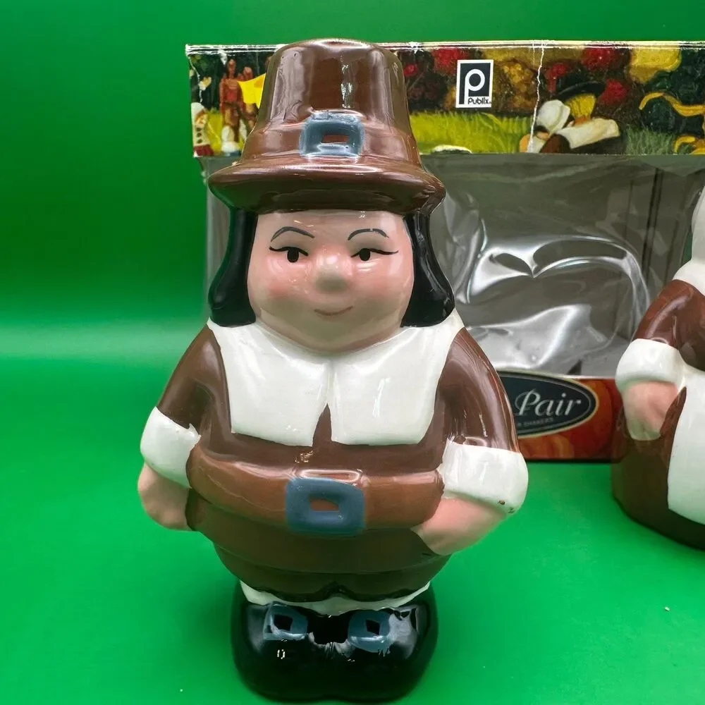 Vintage Publix The Pilgrim Pair Salt & Pepper Shakers Encore Edition Boxed